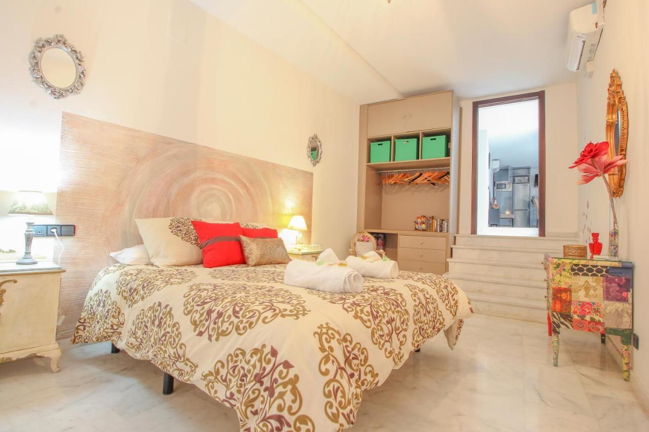 Apartament Apartamento Livia Junto A La Catedral Sewilla Zewnętrze zdjęcie